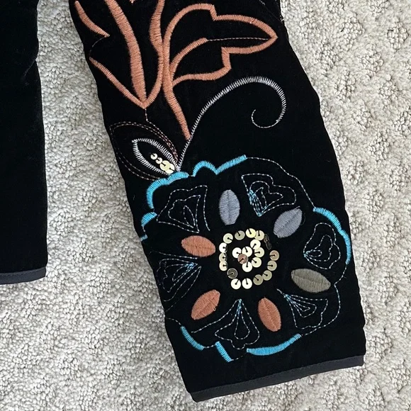 Harve Benard Black Velvet Embroidered Zip Front Jacket Size 8 - Picture 4 of 13